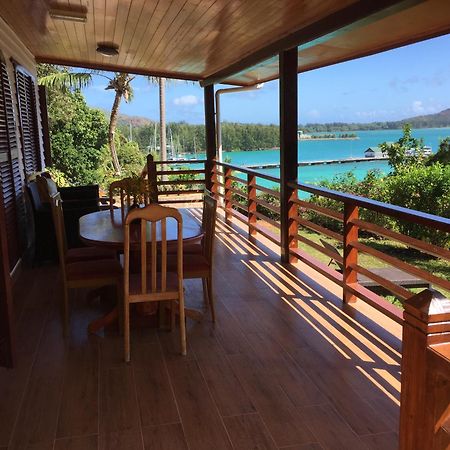 シャレー コート メール Baie Sainte Anne エクステリア 写真