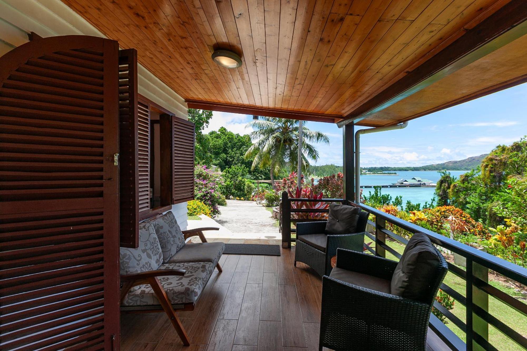 シャレー コート メール Baie Sainte Anne エクステリア 写真